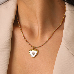 Colliers Avec Pendentif En Forme De Cœur Rétro, En Acier Inoxydable, Couleur Or, Zircon Et Coquillage h5 Image3