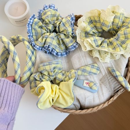 Chouchous pour femmes en tissu à carreaux jaunes romantiques
