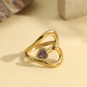 Bague Pour Femme En Acier Inoxydable Doré, Ornée D'Un Zircon Et Sertie D'Un Cœur Simple. h5 Image2