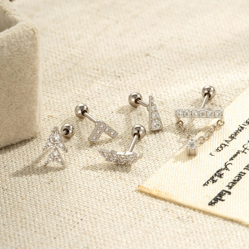 Boucles D'Oreilles Papillon Simples En Cuivre Doré Avec Zircon Pour Piercing Femme h5Image5