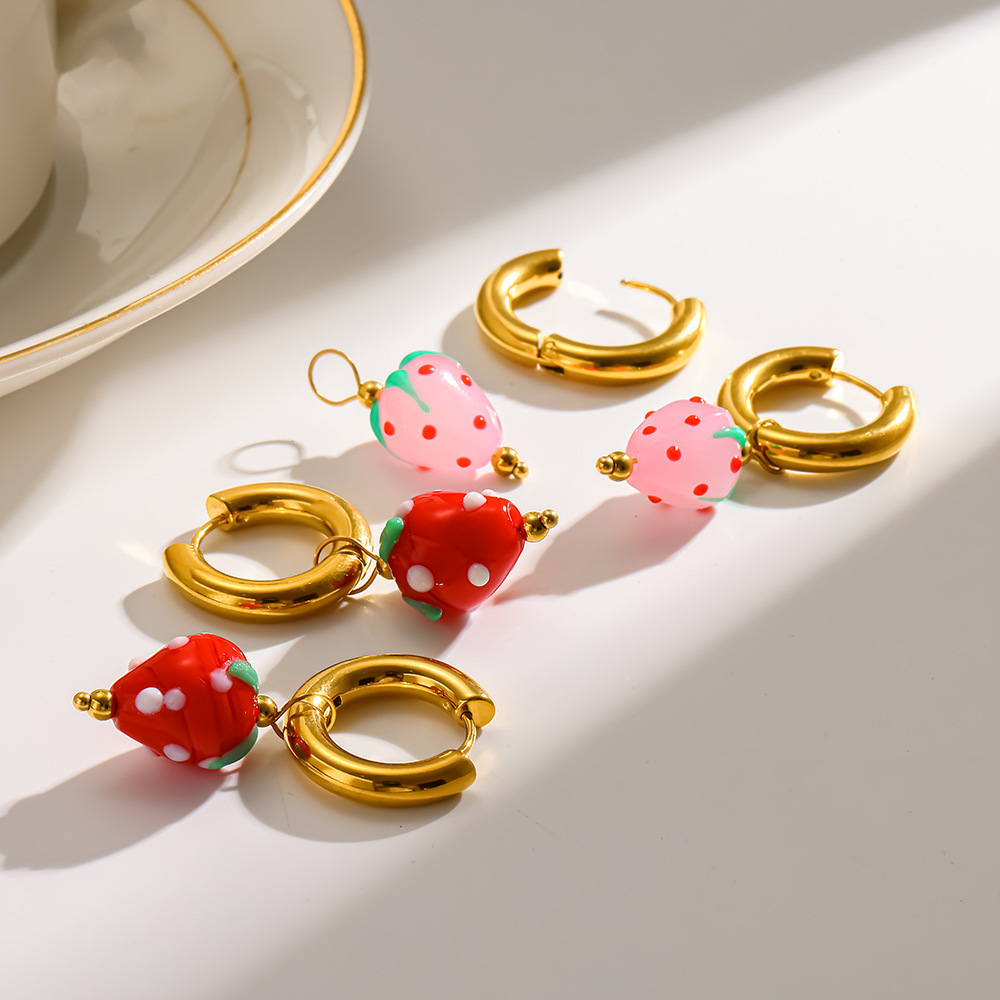 Boucles D'Oreilles Créoles Pour Femmes, En Acier Inoxydable, Couleur Or, Motif Fraise Douce Image3