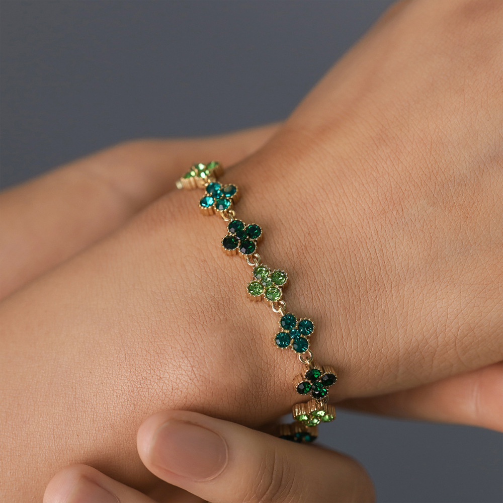 Ensembles De Colliers Pour Femmes, Romantiques Et Élégants, En Acier Inoxydable, Imperméables, Couleur Or, Ornés De Cristaux Et De Motifs De Trèfle. Image2