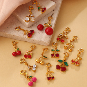 Pendentifs Diy En Acier Inoxydable Étanche Couleur Or Avec Cristal Et Cerise Douce h5 Image3