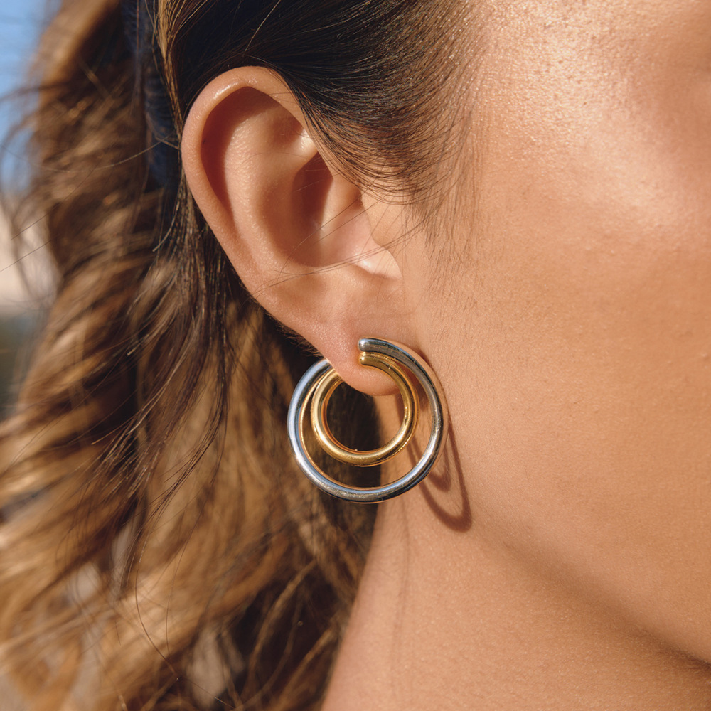 Boucles D'Oreilles Puces Pour Femmes, En Acier Inoxydable Imperméable, De Forme Simple Et De Couleurs Assorties. Image2