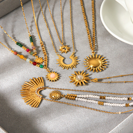 Colliers pendentifs rétro en forme de cœur et de soleil, en acier inoxydable étanche, couleur or et zircon, pour femmes
