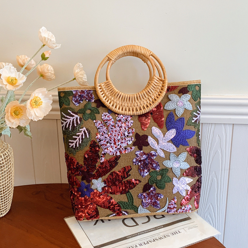 Sac À Main Léger Et Luxueux Pour Femme, Orné De Perles Et De Broderies Florales. Image4
