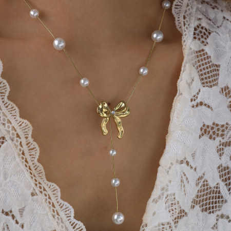 Colliers pendentifs romantiques pour femmes, en acier inoxydable, imperméables, couleur or, avec pendentif papillon et perle.