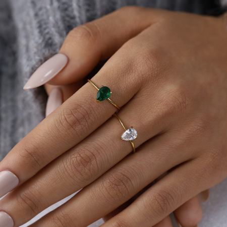 Bagues pour femmes en acier inoxydable doré avec zircon en forme de goutte 2