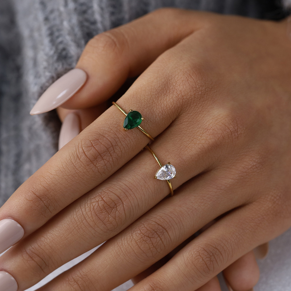 Bagues Pour Femmes En Acier Inoxydable Doré Avec Zircon En Forme De Goutte Image2