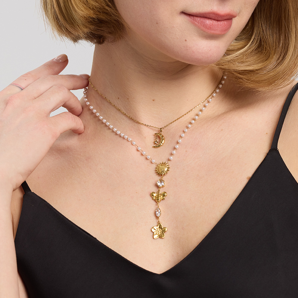 Colliers Pendentifs Pour Femmes, Luxueux Et Élégants, En Acier Inoxydable, Couleur Or, Avec Zircon Et Motif Lune. h5Image3