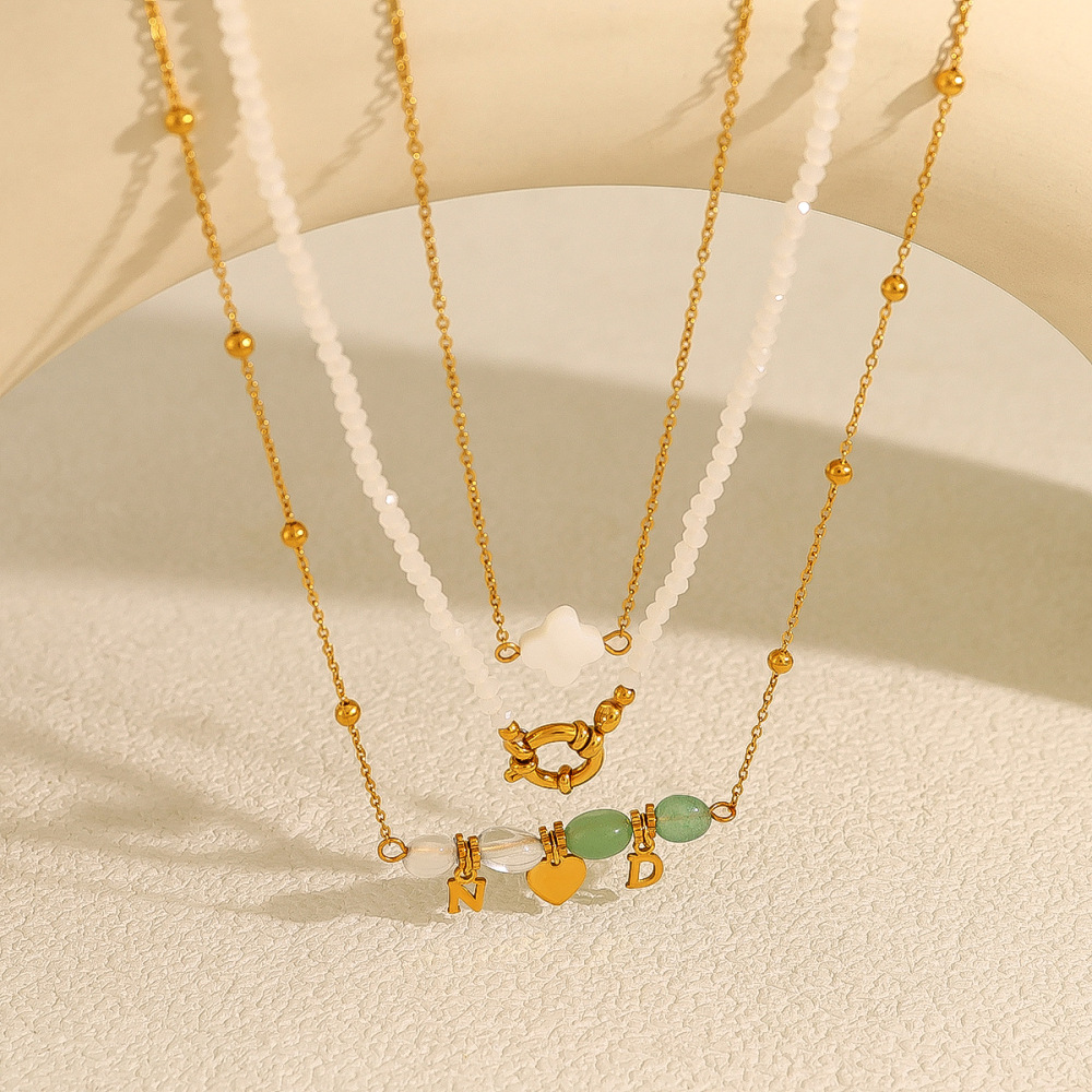 Colliers Pendentifs Romantiques Et Décontractés Pour Femmes, En Acier Inoxydable, Étanches, Couleur Or, Avec Perles De Pierre Naturelle Et Lettres. Image2