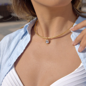 Colliers Pendentifs Pour Femmes En Acier Inoxydable, Étanches, Couleur Or, Avec Zircon Et Motif Goutte Simple h5 Image5