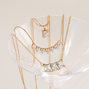 Colliers Pendentifs Pour Femmes En Acier Inoxydable Étanche En Forme De Cœur, Couleur Or h5 Image2
