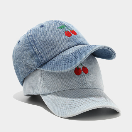 Casquette de baseball femme en denim brodé de cerises douces 2