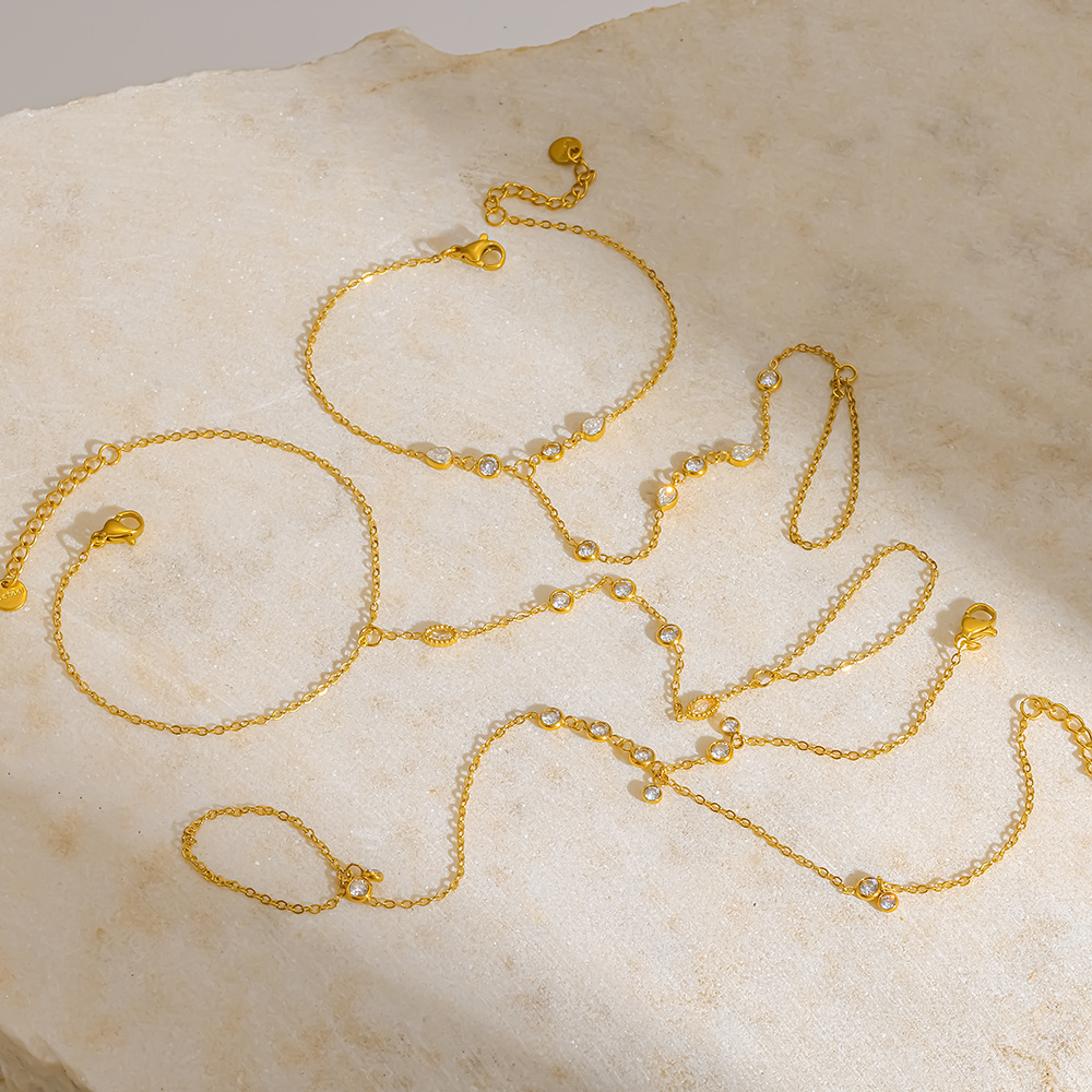 Chaîne De Poignet Simple En Acier Inoxydable Étanche Couleur Or Avec Zircon Pour Femme Image2