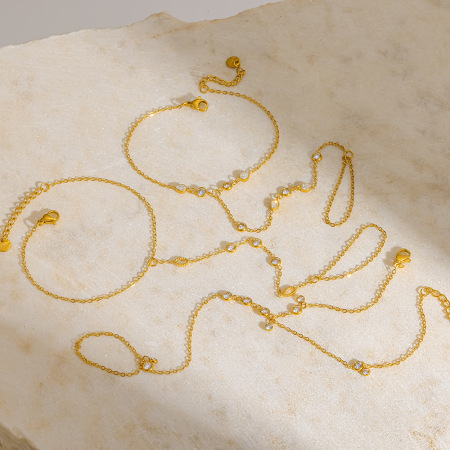 Chaîne de poignet simple en acier inoxydable étanche couleur or avec zircon pour femme 2