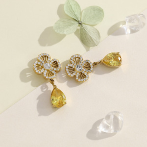 Boucles D'Oreilles Pendantes Élégantes Pour Femmes, En Acier Inoxydable, Étanches, Couleur Or, Ornées De Fleurs Et De Cristaux. h5 Image3