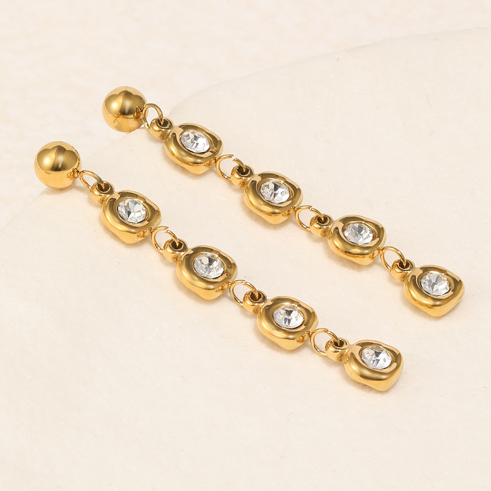 Boucles D'Oreilles Pendantes Pour Femme, Luxueuses Et Élégantes, En Acier Inoxydable Étanche Couleur Or, Ornées De Zircon Et D'Un Pompon Rond. Image4