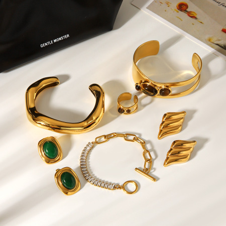 Bracelet pour femme en acier inoxydable étanche couleur or avec pierre naturelle en zircon
