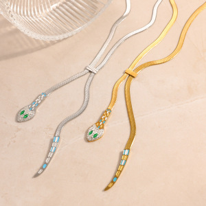 Colliers De Perles Pour Femmes En Acier Inoxydable Imperméable Avec Zircon Et Motif Animal Rétro De La Série Luxueuse h5 Image4