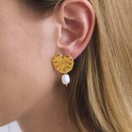 Boucles d'oreilles pendantes pour femmes, style feuille classique, en acier inoxydable doré, imperméables et anti-ternissement