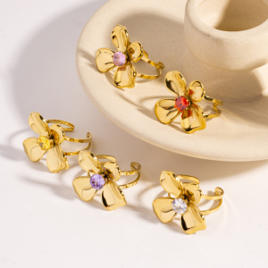 Bagues Pour Femmes Luxueuses Et Élégantes En Acier Inoxydable Doré, Ornées De Zircon Et De Fleurs. Elles Sont Imperméables. Elles Sont Serties De Zircon. h5 Image3