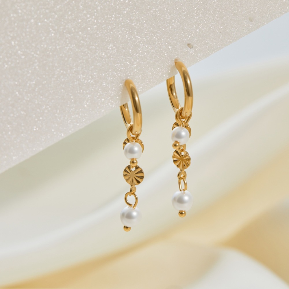 Boucles D'Oreilles Pendantes Pour Femmes Simple Series Daily Heart En Acier Inoxydable Étanche Couleur Or Image3