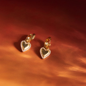 Boucles D'Oreilles Pendantes Pour Femme, En Acier Inoxydable Doré, Ornées De Strass Et Représentant Un Cœur Simple. h5 Image5