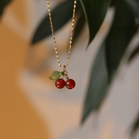 Colliers pendentifs pour femmes en acier titane et métal, motif cerise douce, collection romantique