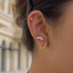 Boucles D'Oreilles Créoles Pour Femmes Simple Star En Acier Inoxydable Étanche Couleur Or Avec Zircon h5 Image2