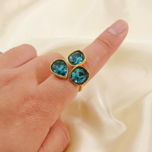 Bague Pour Femme En Acier Inoxydable Doré, Étanche, Avec Zircon Et Forme Géométrique En Goutte Luxueuse. h5 Image2