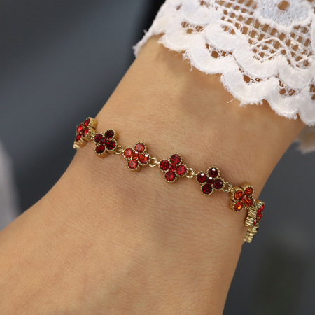 Ensembles de colliers pour femmes, romantiques et élégants, en acier inoxydable, imperméables, couleur or, ornés de cristaux et de motifs de trèfle. 2