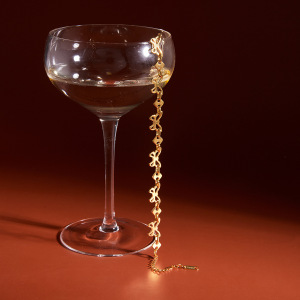 Bracelet À Maillons Luxueux Et Simples En Acier Inoxydable, Orné D'Un Papillon, De Zircon Doré Et D'Une Étanchéité. h5 Image5