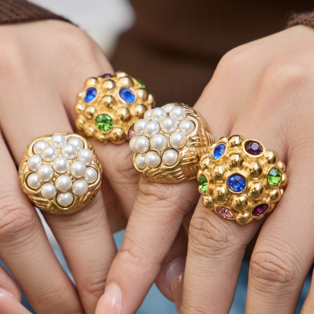 Bagues de luxe rétro à motif floral en acier inoxydable étanche, ornées de zircon et de perles. 2