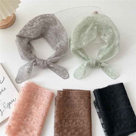 Bandana d'été pour femme en dentelle florale délicate