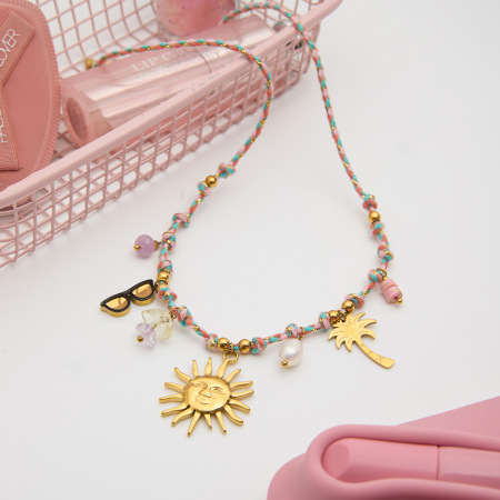 Colliers pendentifs pour femmes Sweet Sun en acier inoxydable étanche couleur or de la série romantique