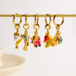 Pendentifs Luxueux Pour Femmes, En Acier Inoxydable Étanche, De Forme Irrégulière, Représentant Des Fruits, Le Soleil Et La Lune, Avec Notes Ou Instruments De Musique. h5 Image2