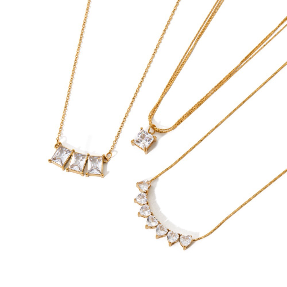 Colliers Pendentifs Pour Femmes En Acier Inoxydable Étanche En Forme De Cœur, Couleur Or Image3
