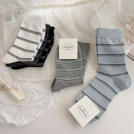 Chaussettes mi-mollet élégantes à rayures en pur coton 2