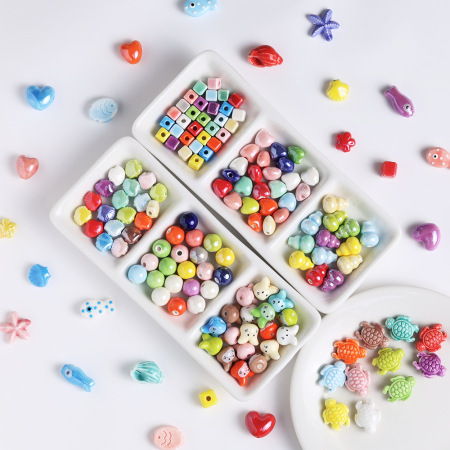 1 sachet de perles en céramique style océanique à motifs d'animaux mignons (10 perles par sachet) 2