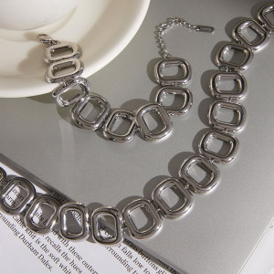 Ensembles De Colliers Pour Femmes Simple Series Punk Circle En Acier Inoxydable Étanche h5 Image3