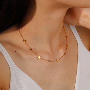 Collier Pendentif Femme En Acier Inoxydable Doré, Style Rectangulaire, Étanche, Avec Zircon, Pour Un Usage Quotidien. h5 Image4