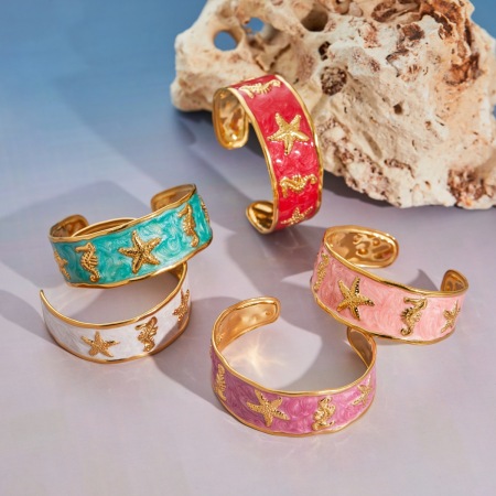 Bracelets manchettes pour femmes Simple Series Daily Animal en acier inoxydable étanche couleur or 2