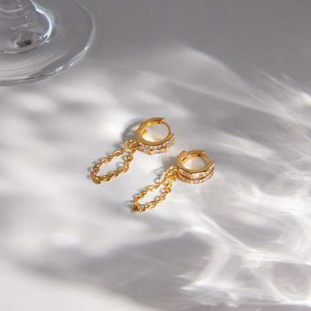 Boucles d'oreilles pendantes pour femme, en acier inoxydable imperméable, couleur or, avec pompon simple et zircon.