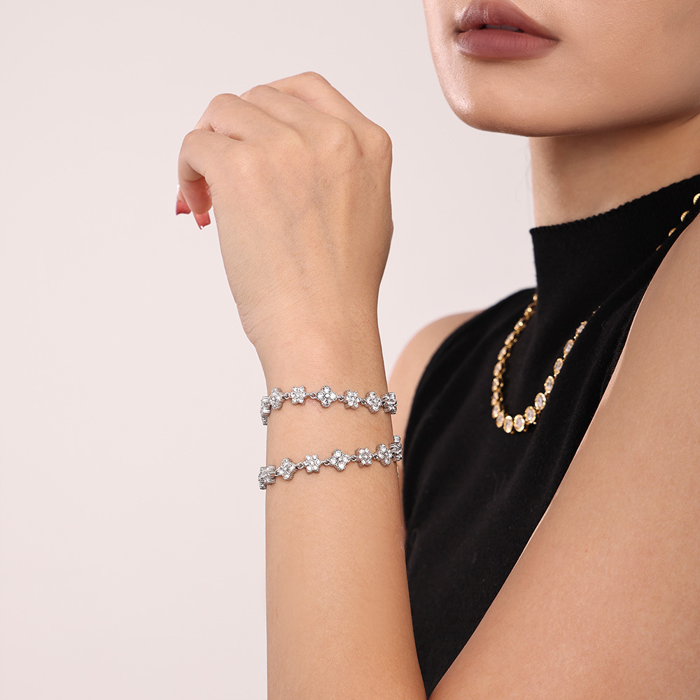 Bracelet Chaîne Femme Luxueux En Acier Inoxydable, Étanche, Couleur Or, Orné De Zircon Et D'Un Motif Floral Circulaire. Image3