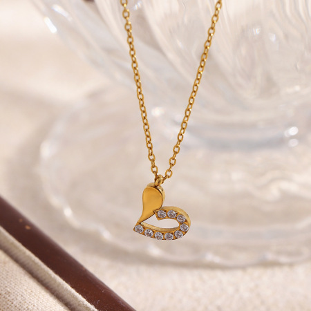 Colliers pendentifs élégants pour femmes, en acier inoxydable ajouré en forme de cœur, étanches, couleur or et zircon.