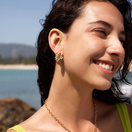 Boucles d'oreilles puces pour femmes en acier inoxydable, imperméables, couleur or, avec zircon et motif coquillage. 2