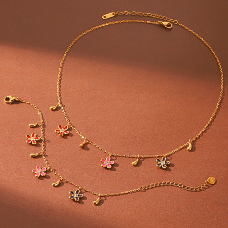 Colliers pendentifs pour femmes Daily Flower en acier inoxydable étanche couleur or avec zircon 2