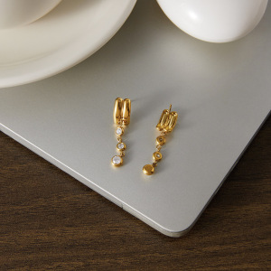 Boucles D'Oreilles Pendantes Pour Femme, En Acier Inoxydable Imperméable, Couleur Or, Avec Pompon Simple Et Zircon. h5 Image2