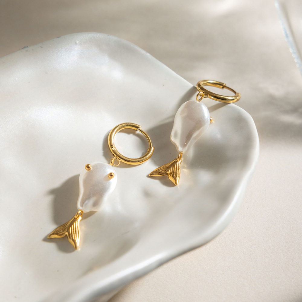 Boucles D'Oreilles Pendantes Pour Femme, Style Océanique, En Acier Inoxydable, Forme De Poisson, Couleur Or, Imperméables, Avec Perles Image3